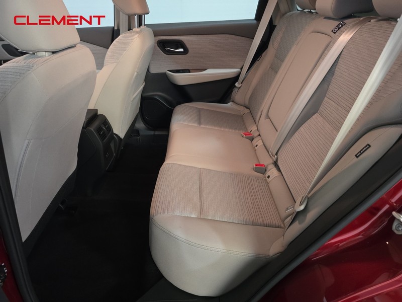 Nissan Rogue Vehicle Image 28