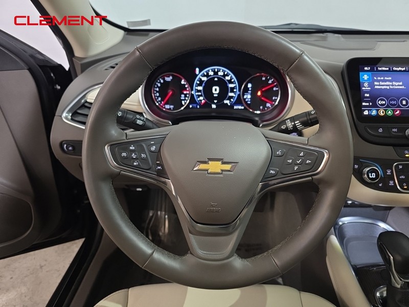 Chevrolet Malibu Vehicle Image 12