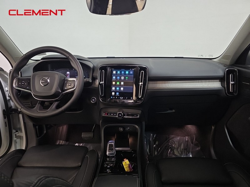 Volvo XC40 Vehicle Image 10