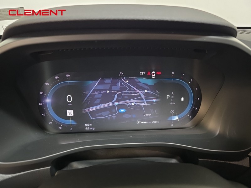 Volvo XC40 Vehicle Image 16