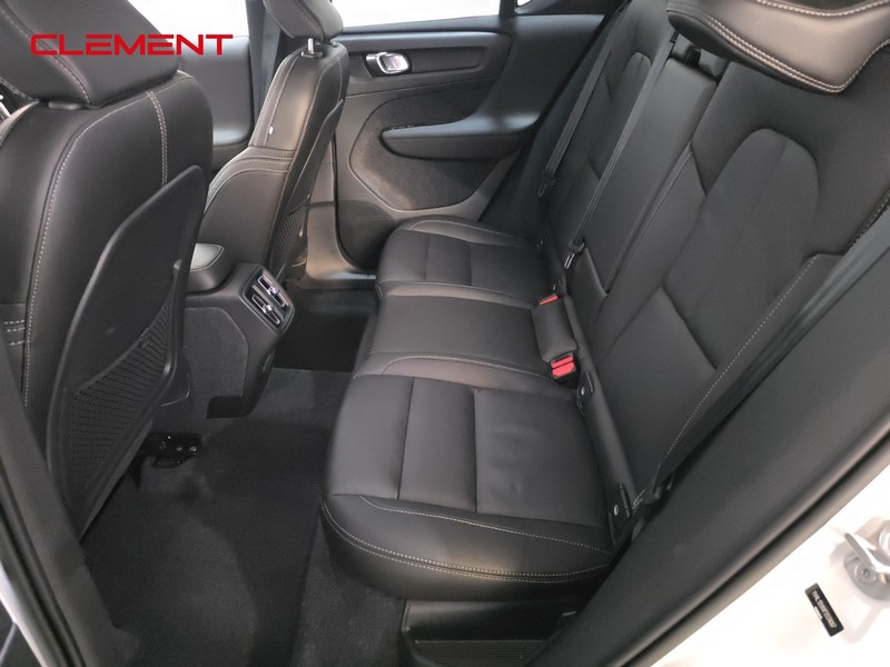 Volvo XC40 Vehicle Image 29