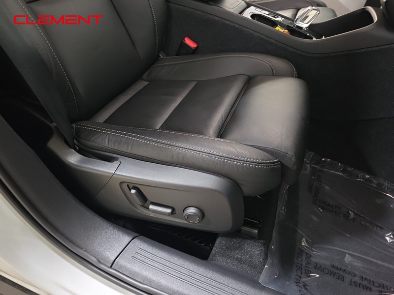 Volvo XC40 Vehicle Image 31