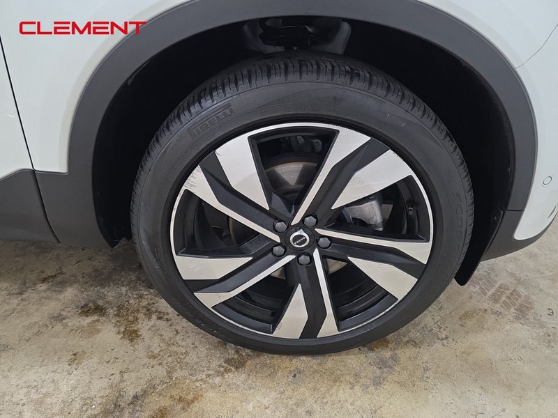 Volvo XC40 Vehicle Image 34