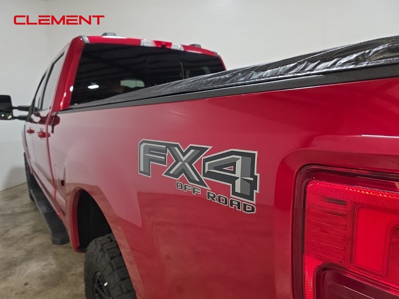 Ford Super Duty F-250 SRW Vehicle Image 09