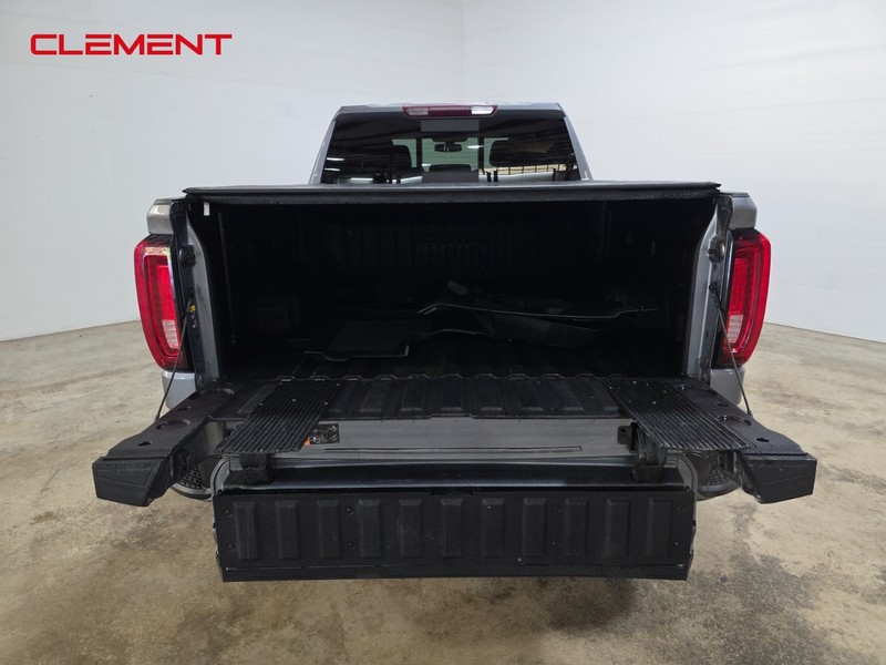 GMC Sierra 1500 Vehicle Image 11