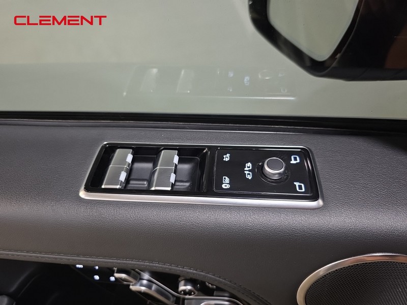 Land Rover Range Rover Vehicle Image 24