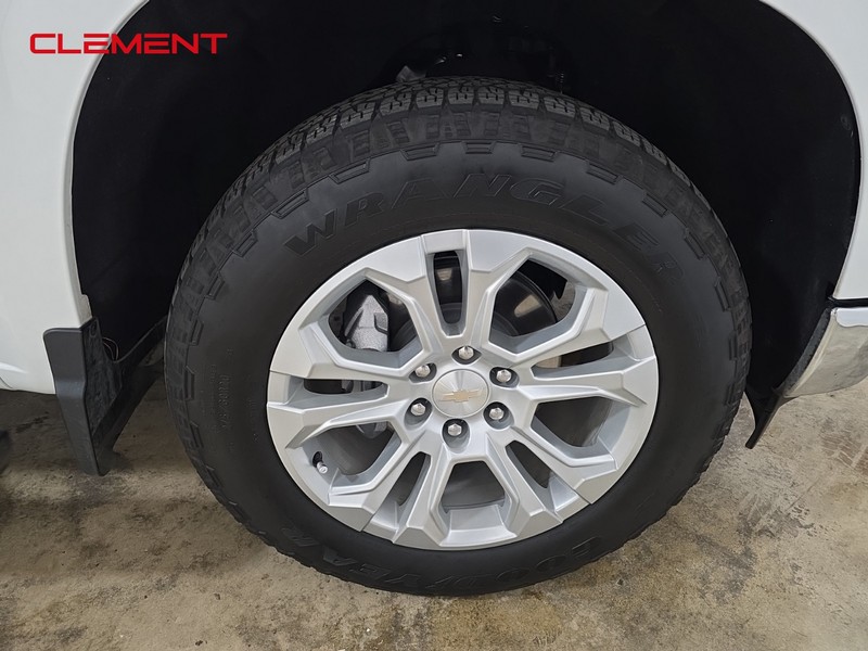 Chevrolet Silverado 1500 Vehicle Image 36