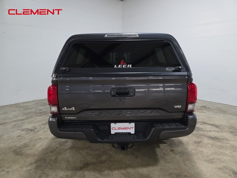 Toyota Tacoma 4WD Vehicle Image 07