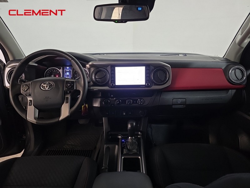 Toyota Tacoma 4WD Vehicle Image 10