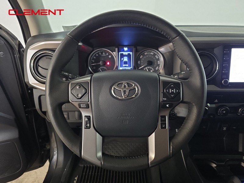 Toyota Tacoma 4WD Vehicle Image 12
