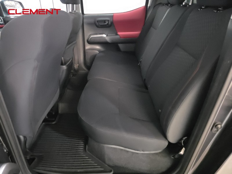 Toyota Tacoma 4WD Vehicle Image 28