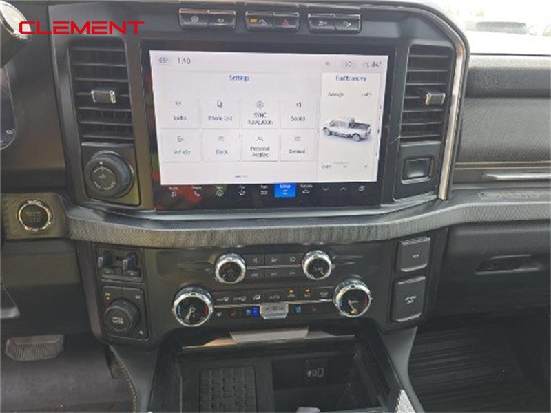 Ford Super Duty F-450 DRW Vehicle Image 04