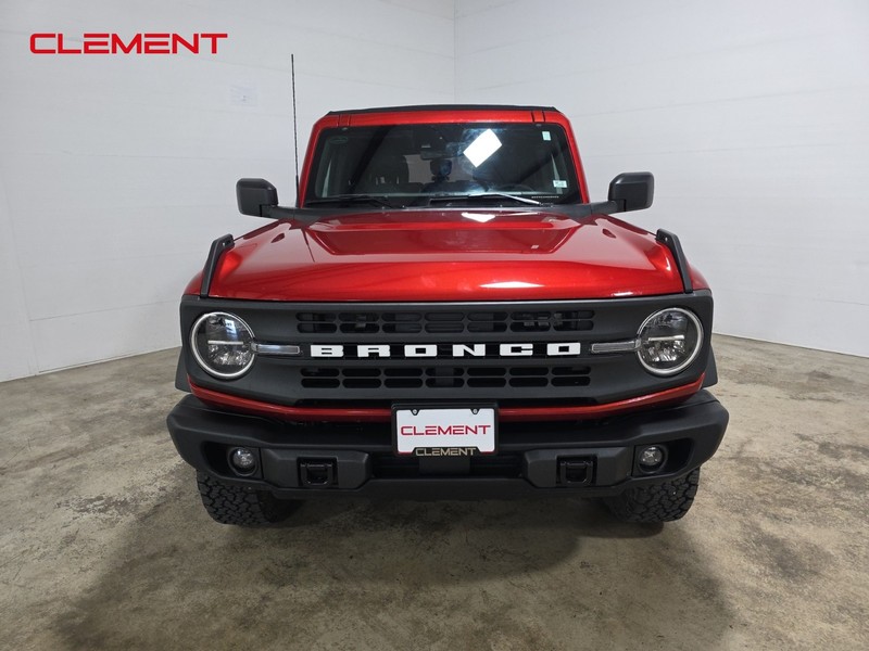 Ford Bronco Vehicle Image 02
