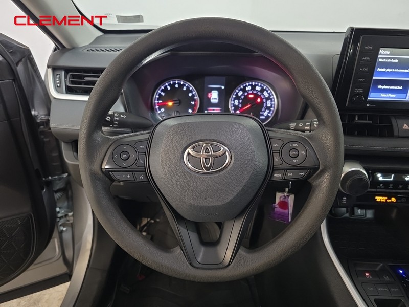 Toyota RAV4 Vehicle Image 12
