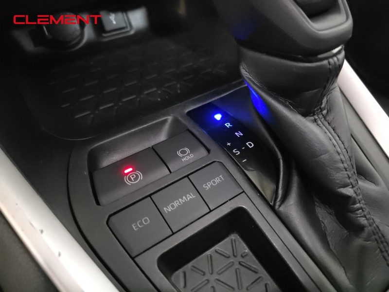 Toyota RAV4 Vehicle Image 21
