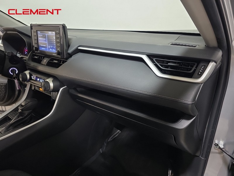 Toyota RAV4 Vehicle Image 31