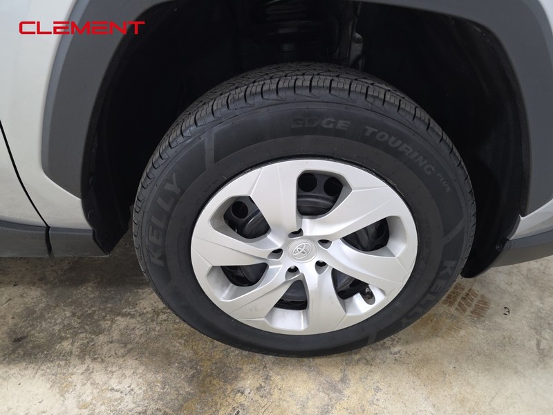 Toyota RAV4 Vehicle Image 33