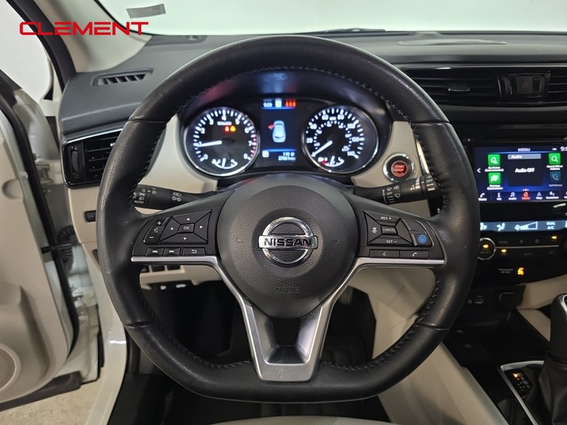 Nissan Rogue Sport Vehicle Image 13