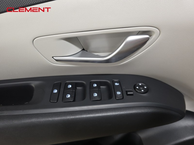 Hyundai Tucson Vehicle Image 22