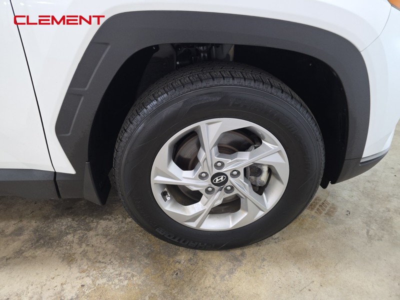 Hyundai Tucson Vehicle Image 32