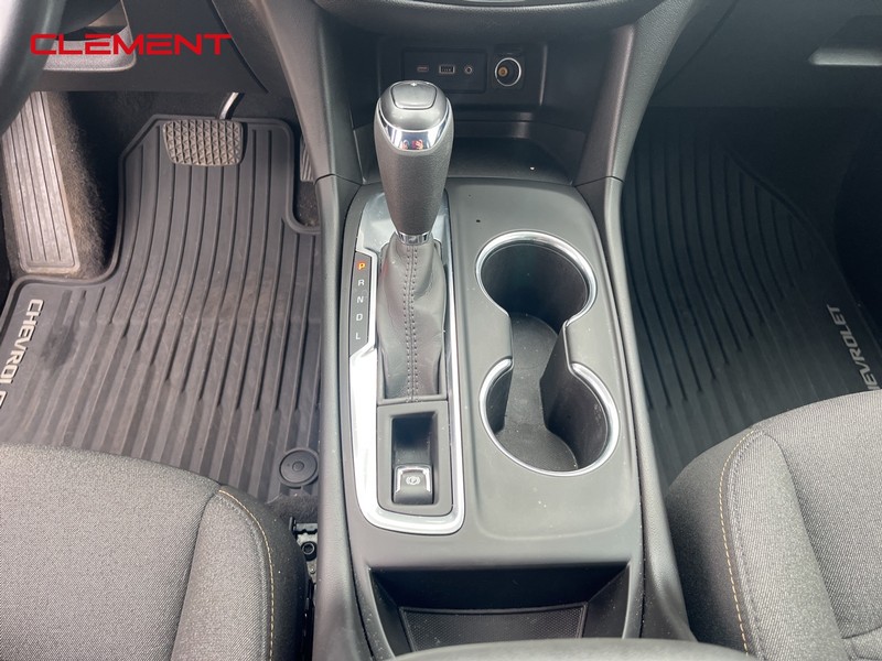 Chevrolet Equinox Vehicle Image 12