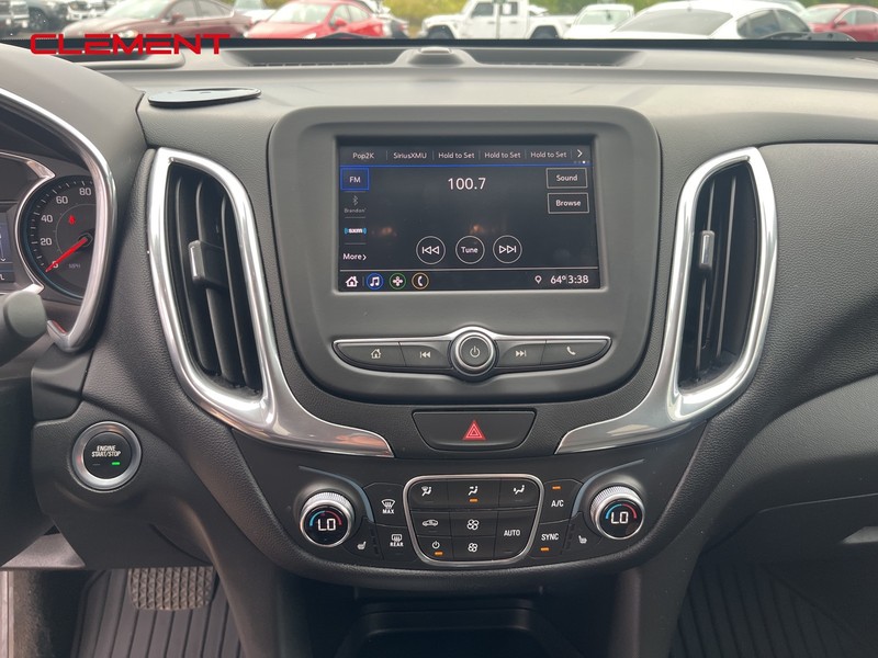 Chevrolet Equinox Vehicle Image 15