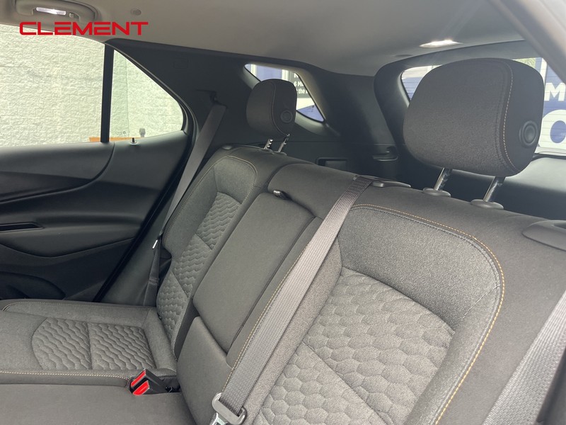 Chevrolet Equinox Vehicle Image 32