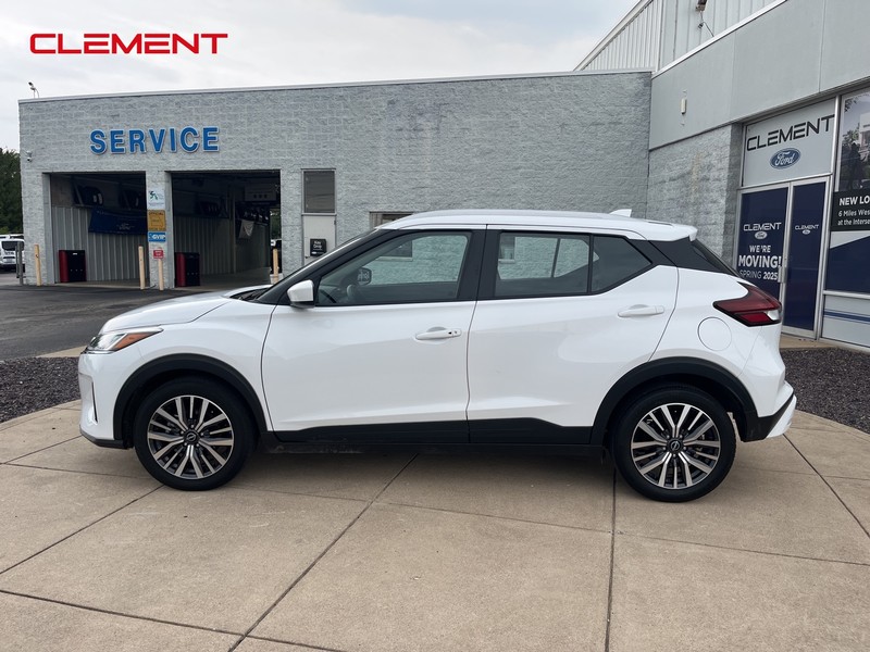 Nissan Kicks Vehicle Image 19
