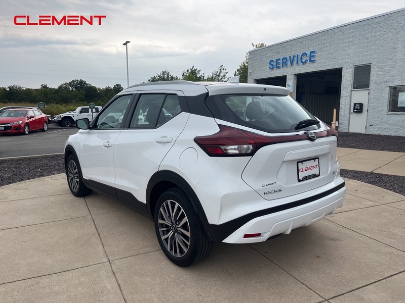 Nissan Kicks Vehicle Image 20
