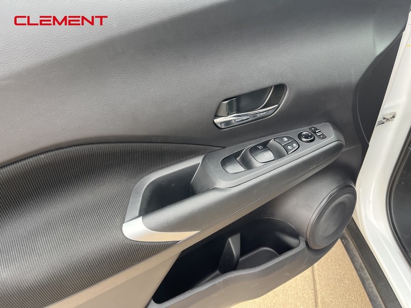 Nissan Kicks Vehicle Image 26