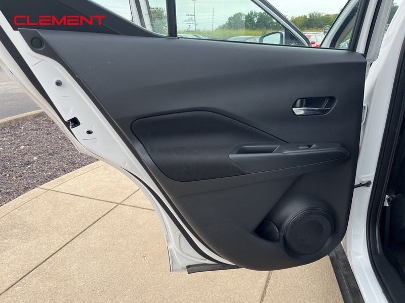 Nissan Kicks Vehicle Image 31