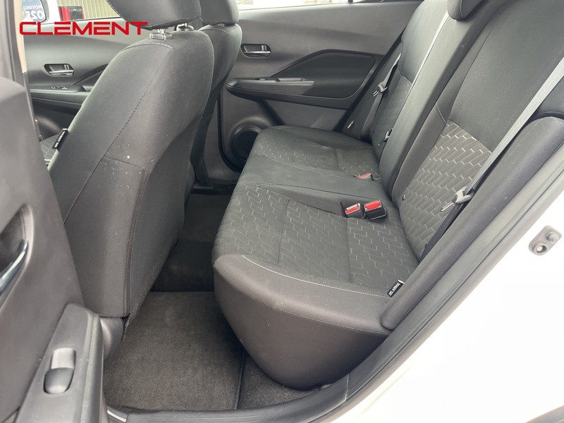 Nissan Kicks Vehicle Image 33