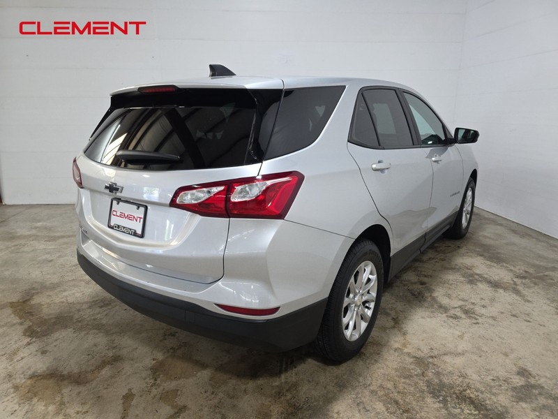 Chevrolet Equinox Vehicle Image 06