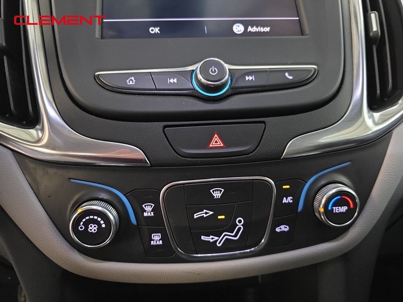 Chevrolet Equinox Vehicle Image 19