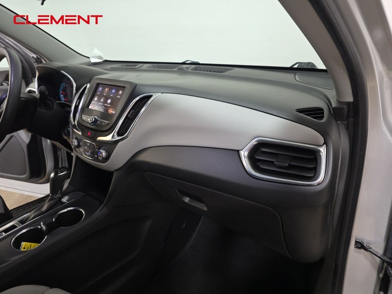 Chevrolet Equinox Vehicle Image 30