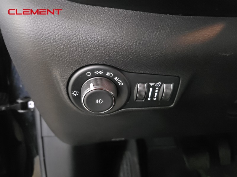 Jeep Compass Vehicle Image 10