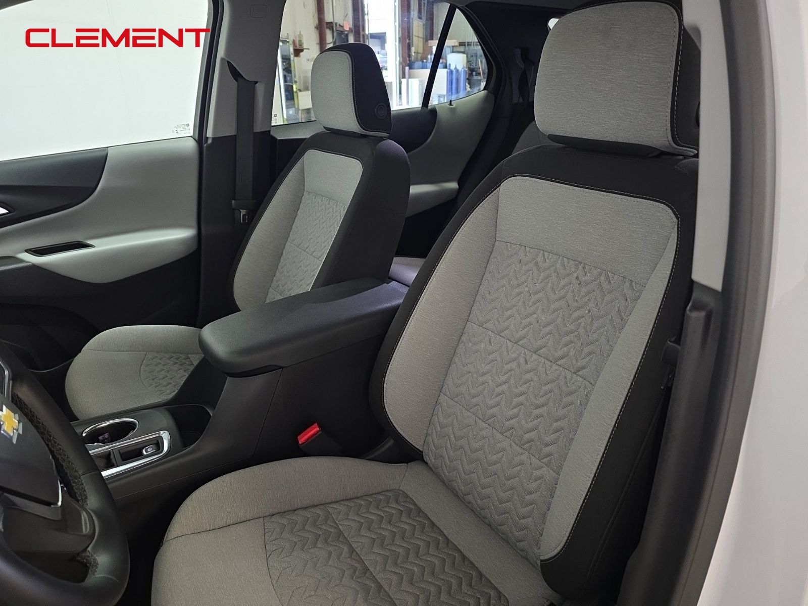 Chevrolet Equinox Vehicle Image 25