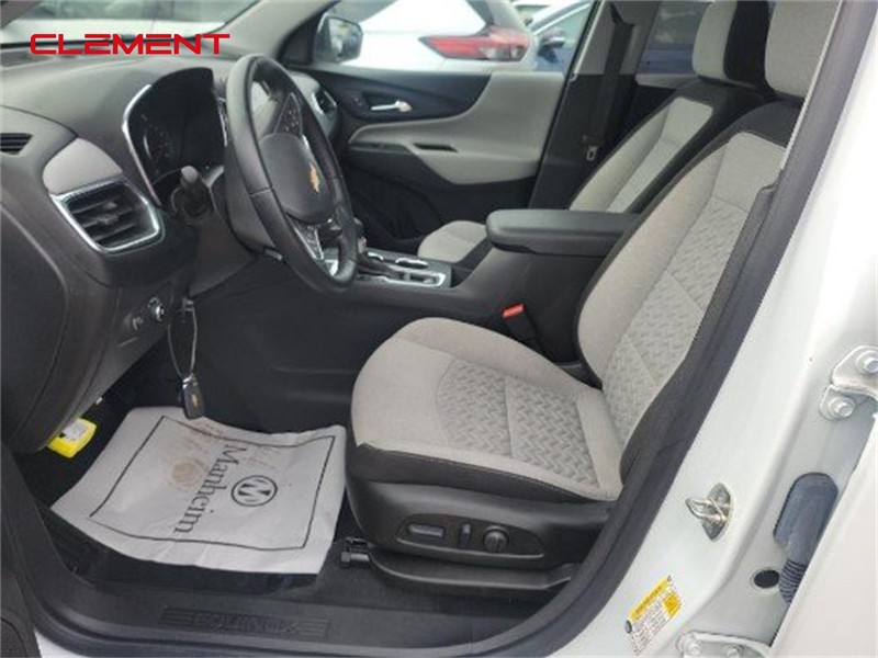 Chevrolet Equinox Vehicle Image 03