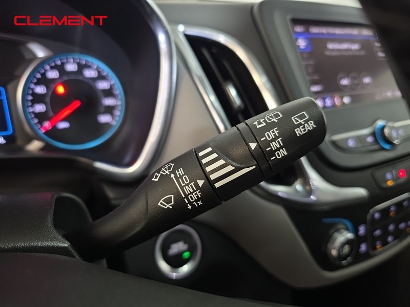 Chevrolet Equinox Vehicle Image 16