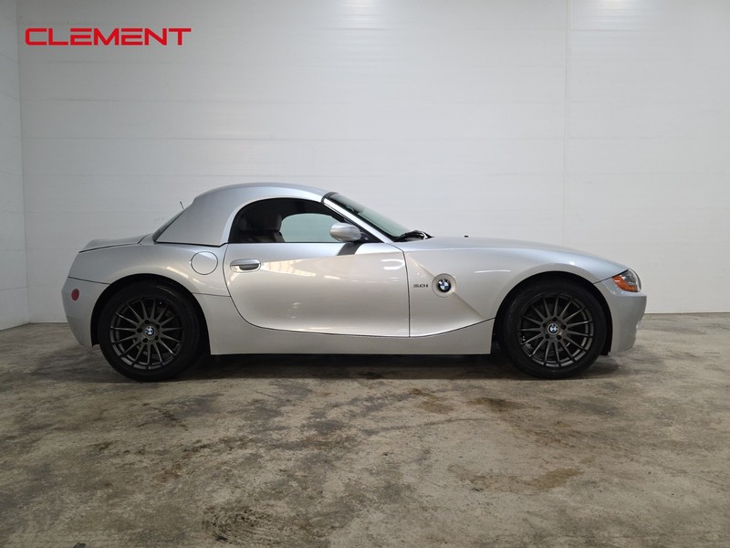 BMW Z4 Vehicle Image 04