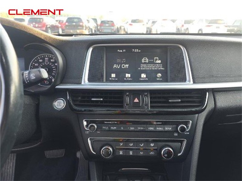 Kia Optima Vehicle Image 03