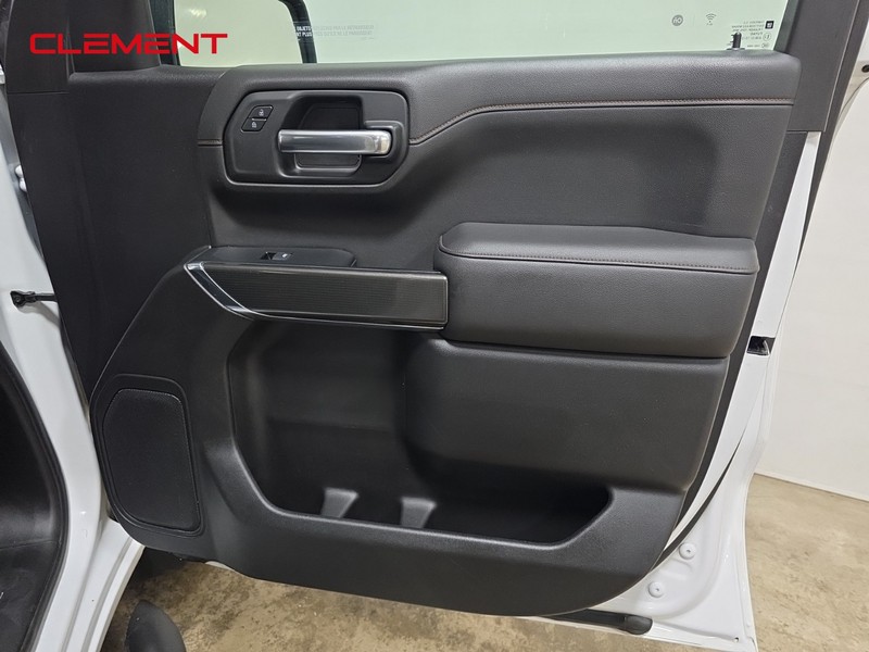 GMC Sierra 1500 Vehicle Image 32