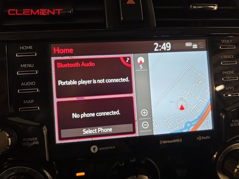 Toyota 4Runner Vehicle Full-screen Gallery Image 17