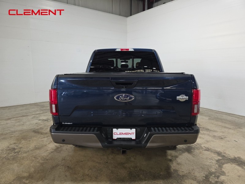 Ford F-150 Vehicle Full-screen Gallery Image 7