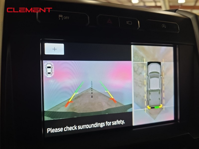 Ford F-150 Vehicle Full-screen Gallery Image 20