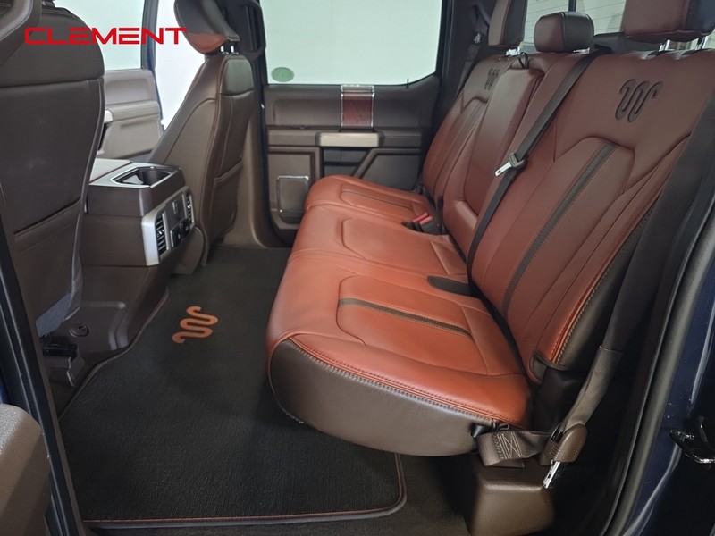 Ford F-150 Vehicle Full-screen Gallery Image 31