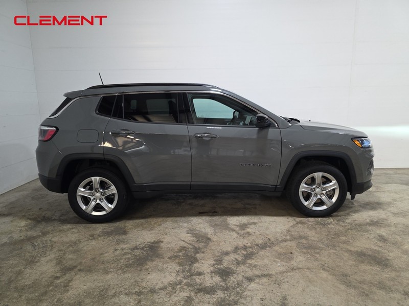 Jeep Compass Vehicle Image 04