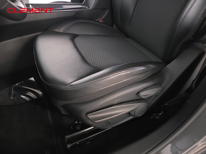 Jeep Compass Vehicle Full-screen Gallery Image 25