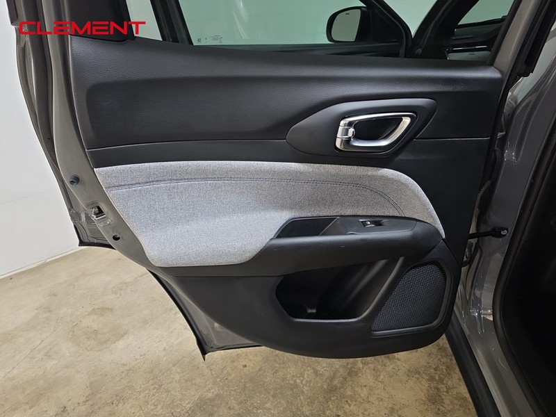 Jeep Compass Vehicle Image 27