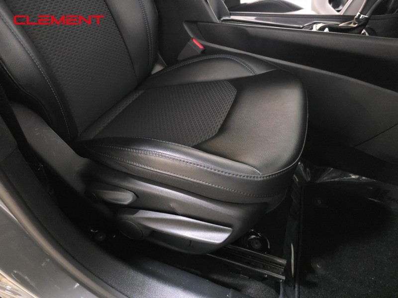 Jeep Compass Vehicle Image 30